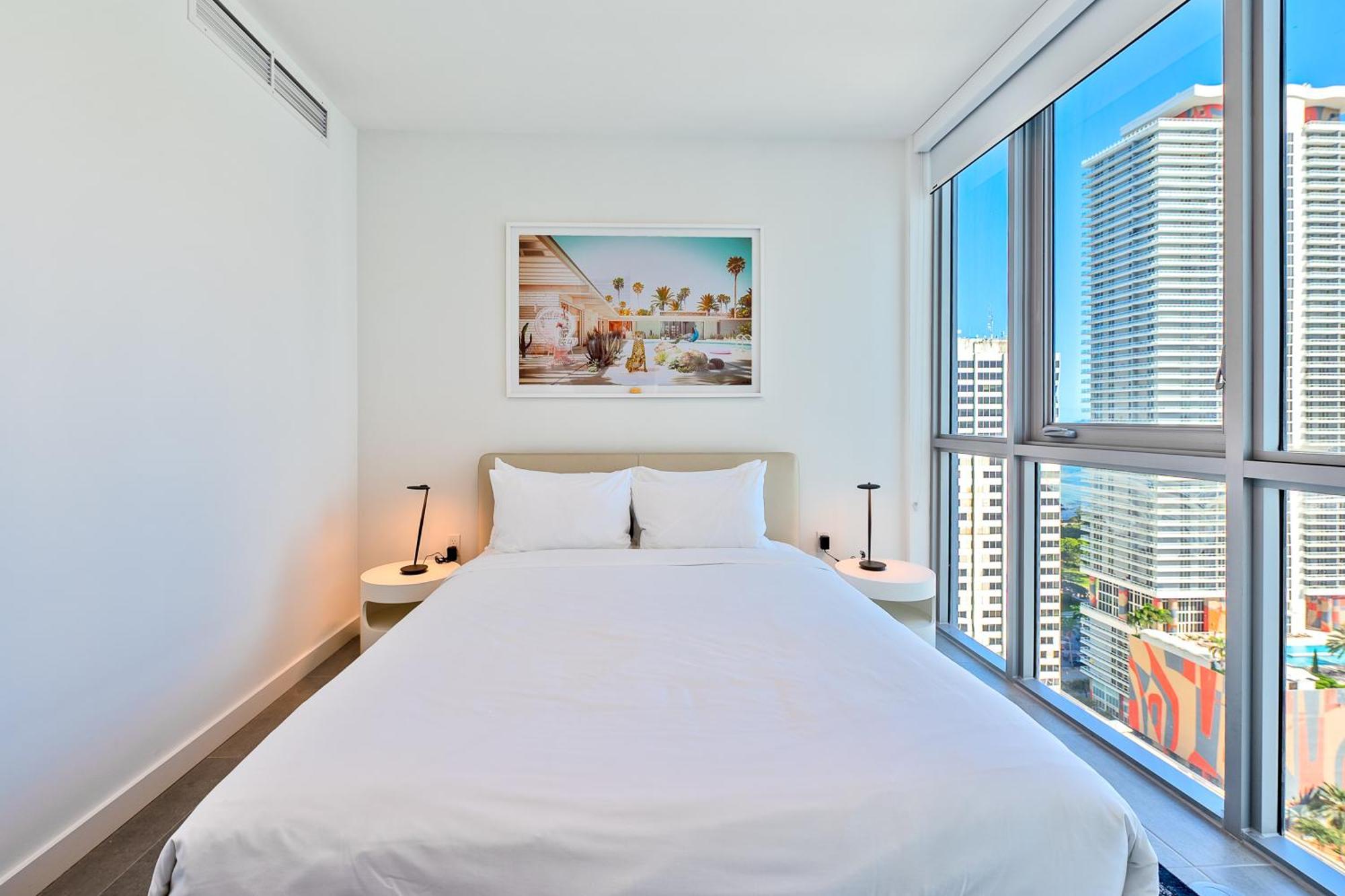 Spacious Studio In The Heart Of Downtown Miami Lägenhet Exteriör bild